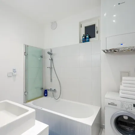 *Sunny And Stylish* Apt With Balcony Near Tv Tower Prague Exterior photo